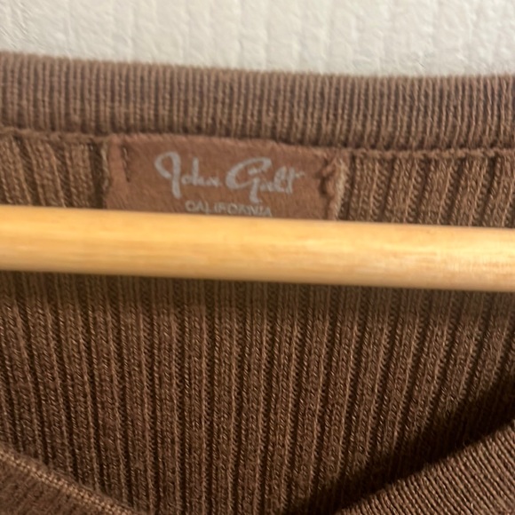 Brandy Melville Long Sleeve Shirt - Picture 3 of 3